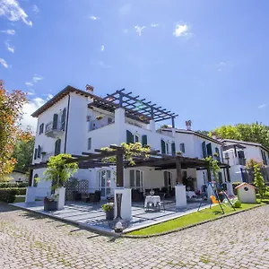 https://residence-casa-bianca.it-tuscanyhotel.com